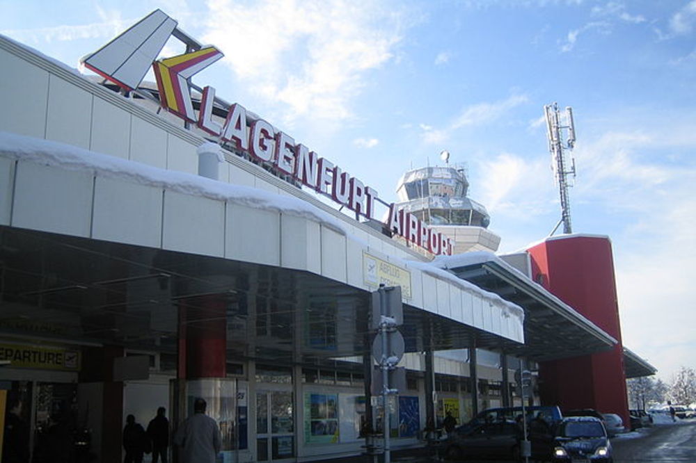NEOS: Aerodrom u Klagenfurtu ne sme biti zatvoren!