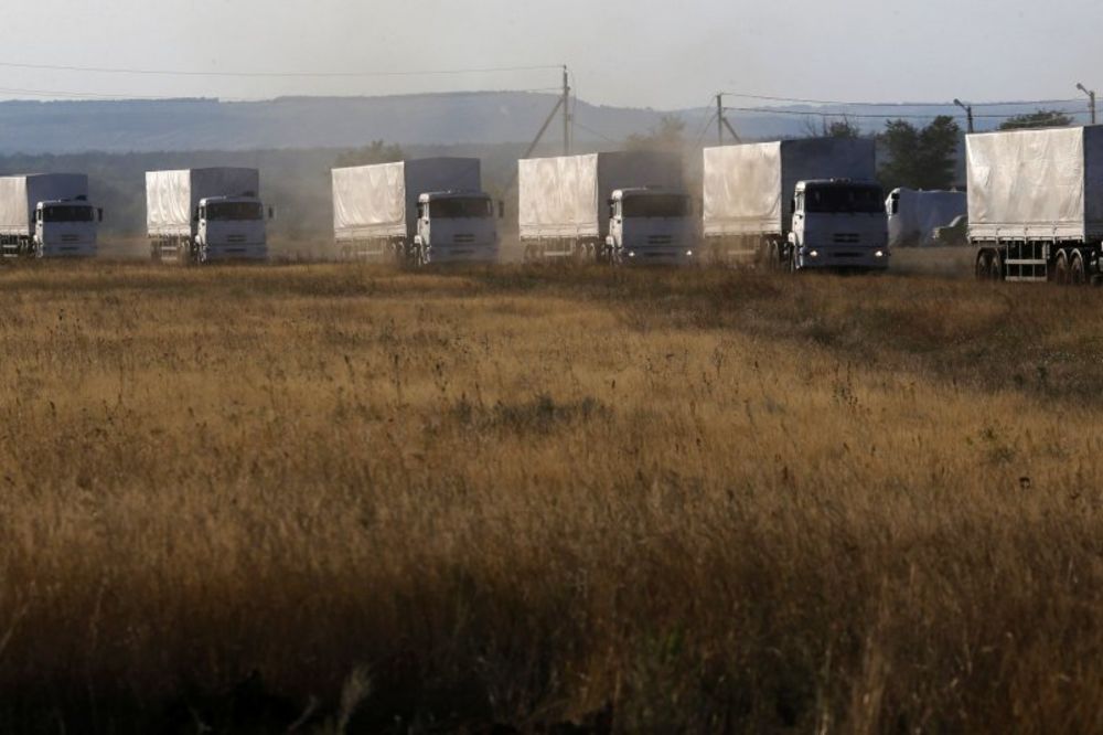 (VIDEO) KIJEV: 70 ruskih humanitarnih kamiona u Ukrajini, voze za Lugansk