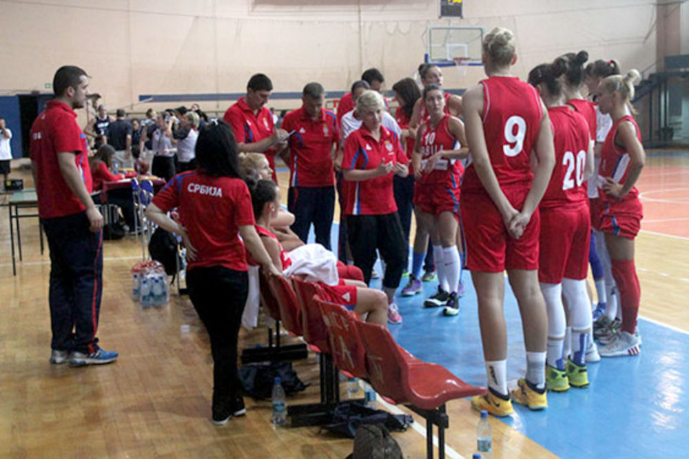 PRVE PROVERE: Košarkašice Srbije otputovale u Češku na turnir