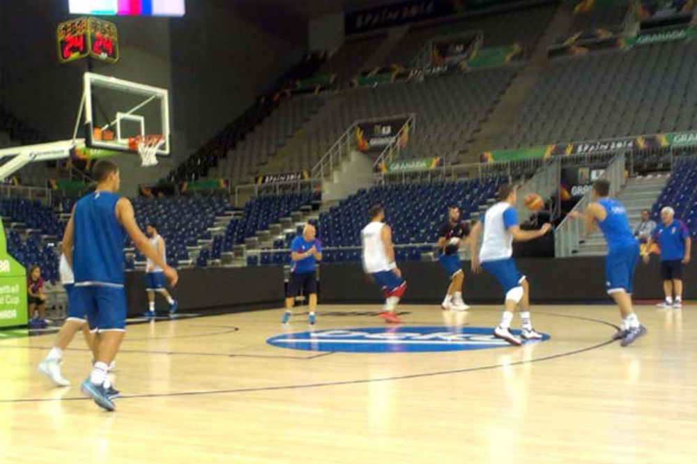 PRIPREME ZA EGIPAT: Košarkaši Srbije održali trening u dvorani u kojoj će igrati na SP