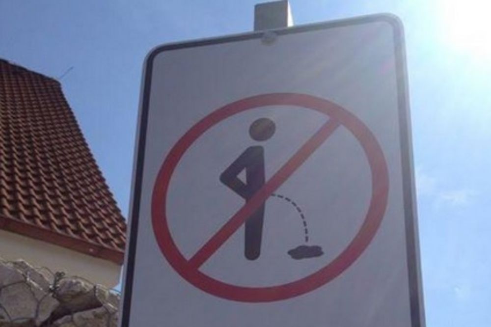 ORIGINALNA KAZNA: Evo šta vam sledi ako urinirate na ulicama Češke!