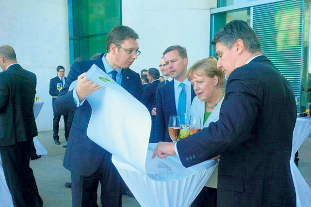 PREMIJEROV PLAN: Merkelovu oduševilo Vučićevih pet tačaka!
