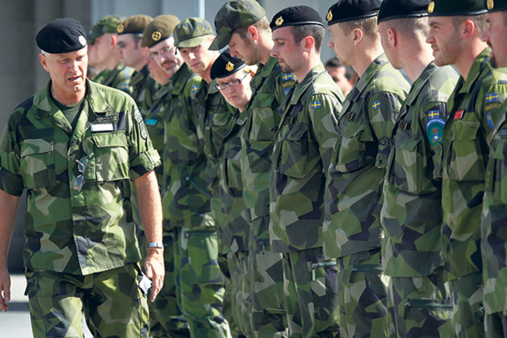 NATO sprema 10.000 vojnika protiv Rusije!