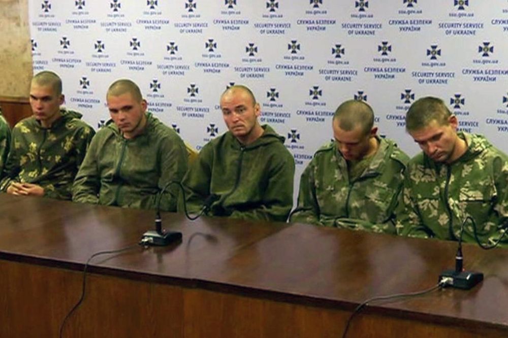 (VIDEO) RAZMENA: Rusija dala Kijevu 63 ukrajinska vojnika za 10 svojih zalutalih padobranaca