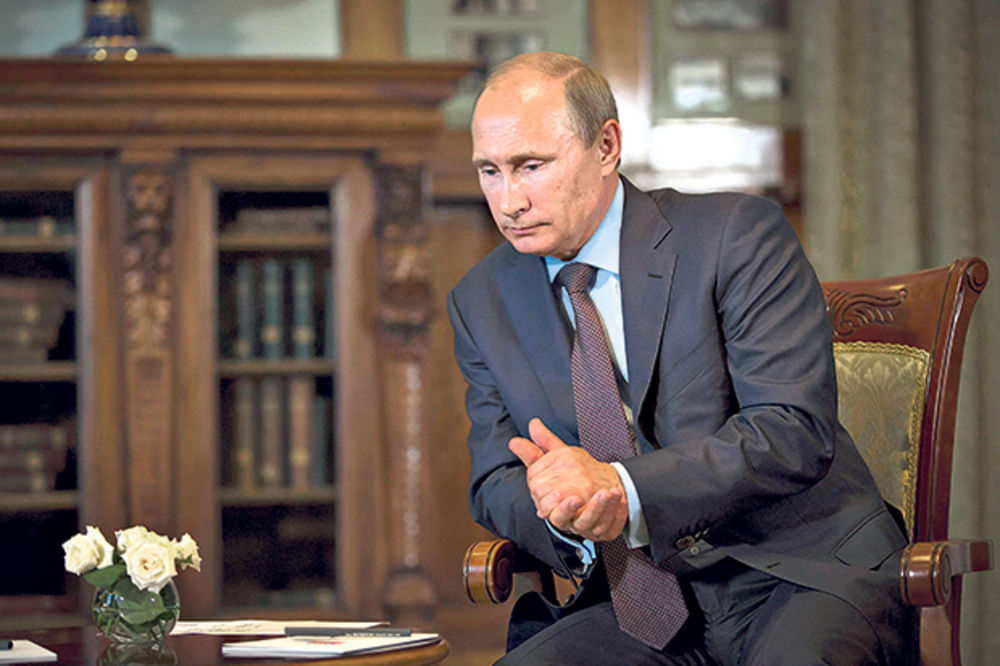PARANOJA ZBOG UKRAJINE: Putin se izolovao i sam donosi odluke!