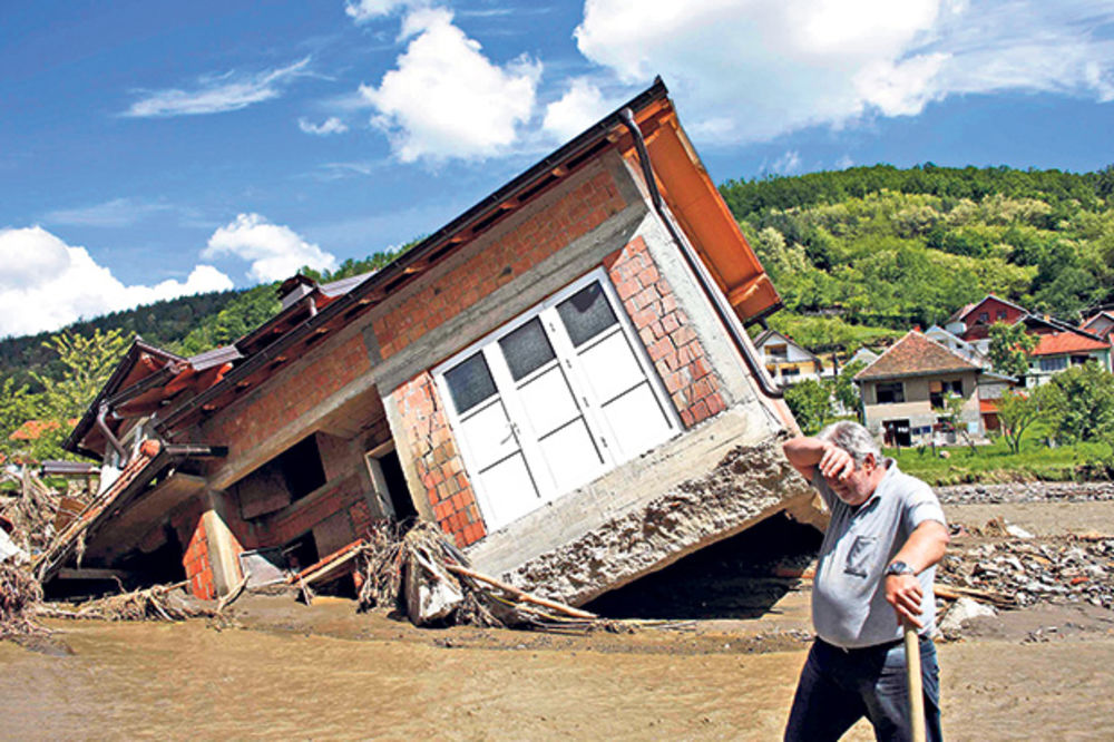 DISKRIMINISANI: Ko ima dve kuće ne dobija pomoć države za štete od poplava!