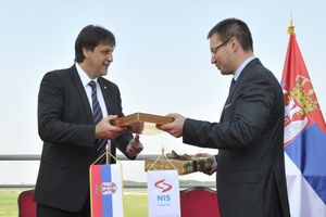 VOJSKA SRBIJE I NIS: Gašić i Kravčenko potpisali Memorandum o saradnji