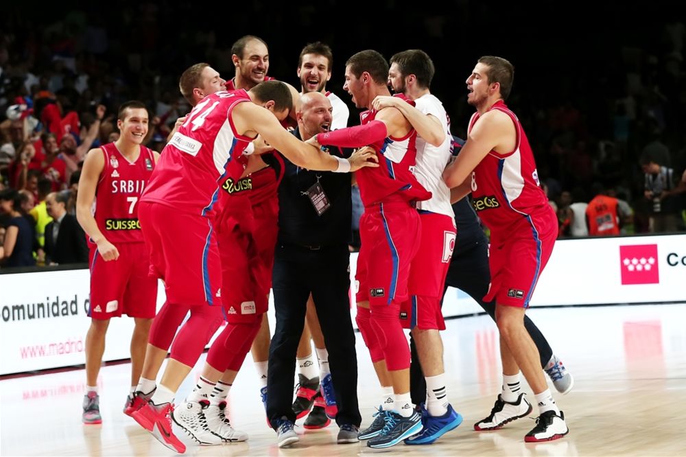 SRBIJO, RADUJ SE: Košarkaši savladali Francusku i igraju za zlato protiv Amerike