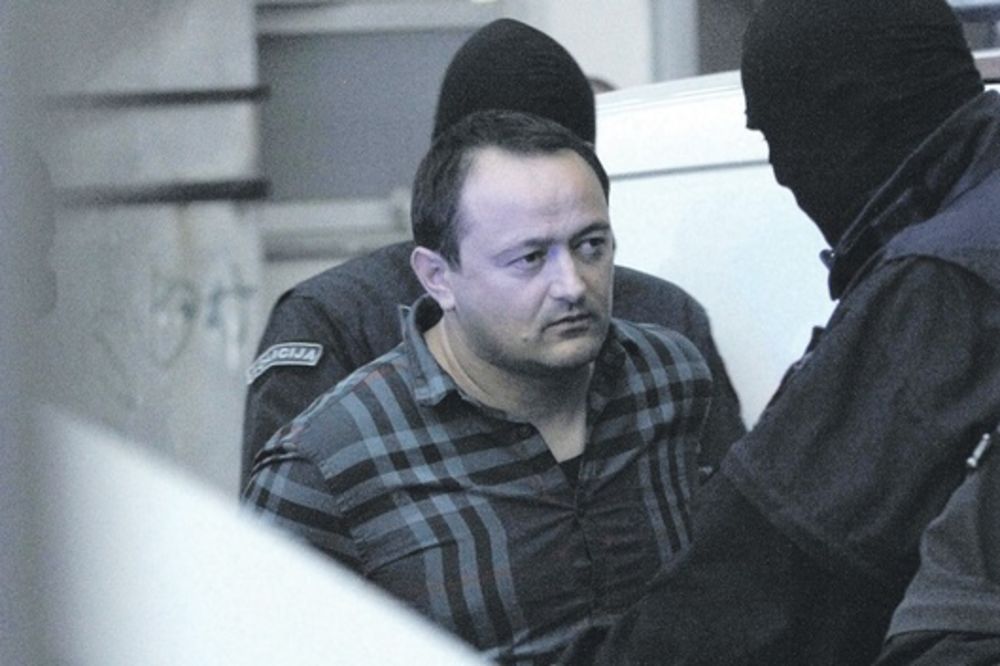 POTPIS PROFESIONALACA: Ubica Armina Osmanagića pucao kroz zadnje staklo, beg pažljivo isplaniran!