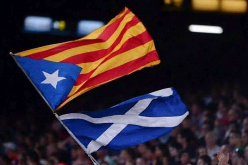 POLITIKA NA NOU KAMPU: Navijači Barselone podržali nezavisnost Škotske!