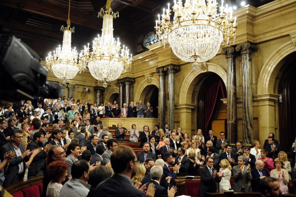 REFERENDUM PO SVAKU CENU: Katalonci ne mare za odluku Ustavnog suda Španije