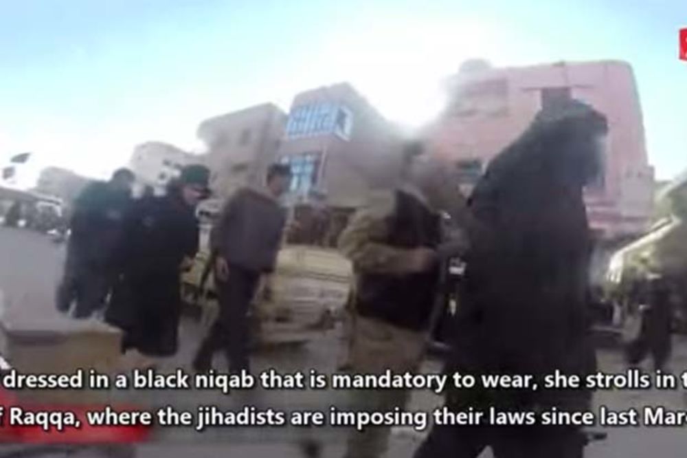 (VIDEO) ŽIVOT U TERORU: Pogledajte kako je rizikovala život da snimi život pod ISIL