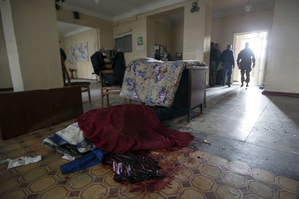 MASAKR: Najmanje 11 mrtvih u granatiranju škole i autobusa u Donjecku