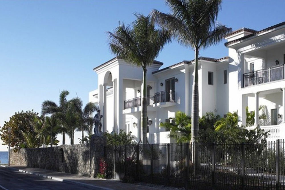 (FOTO) ZAVRŠIO SA MAJAMIJEM: Lebron prodaje kuću na Floridi za 17 milona dolara