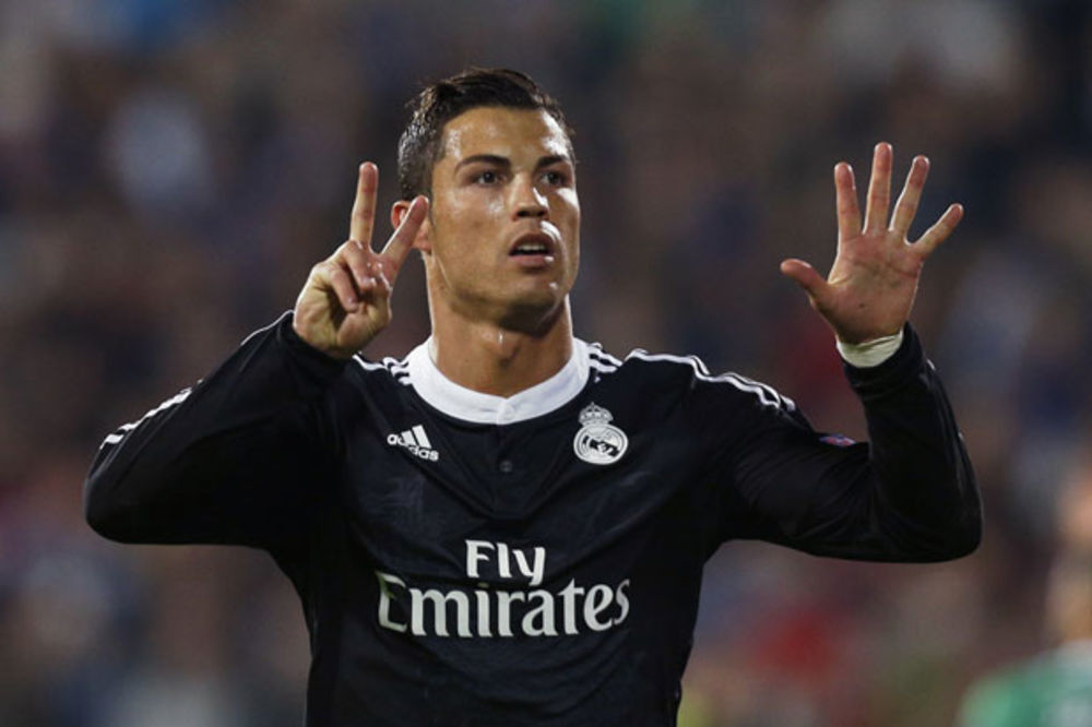 SKANDAL: Ronaldo odbio da primi Zlatnu kopačku zajedno sa Suarezom?
