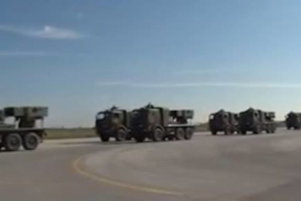 (VIDEO) Pogledajte probu na aerodromu Batajnica za vojnu paradu!