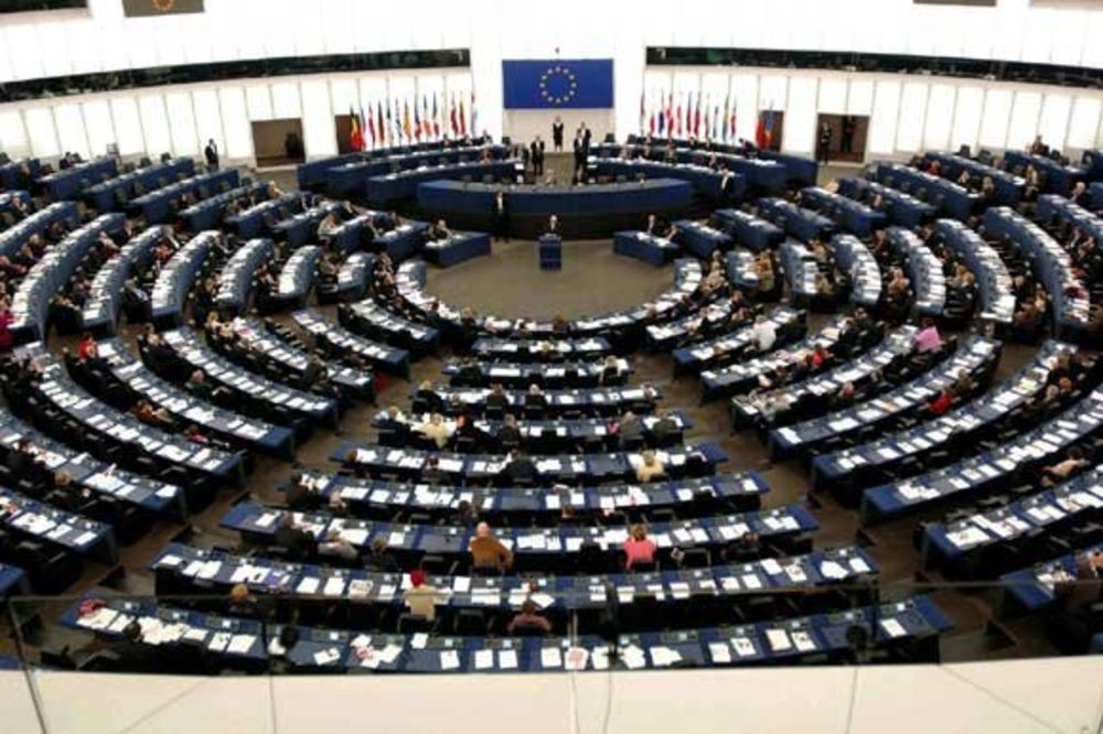 VELIKE PARE: Austrijski poslanici u Parlamentu EU primaju više plata!