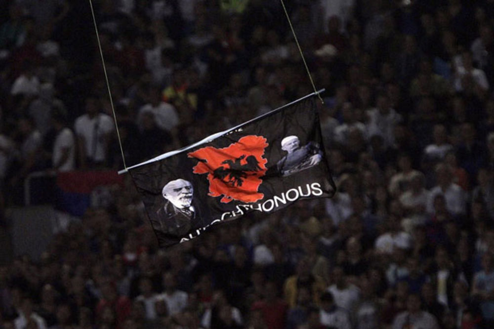 MUP: Albanski delegat meča doneo zastavu  velike Albanije!