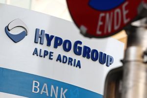 KONAČNO: Austrija prodala Hipo banke na Balkanu  Amerikancima!