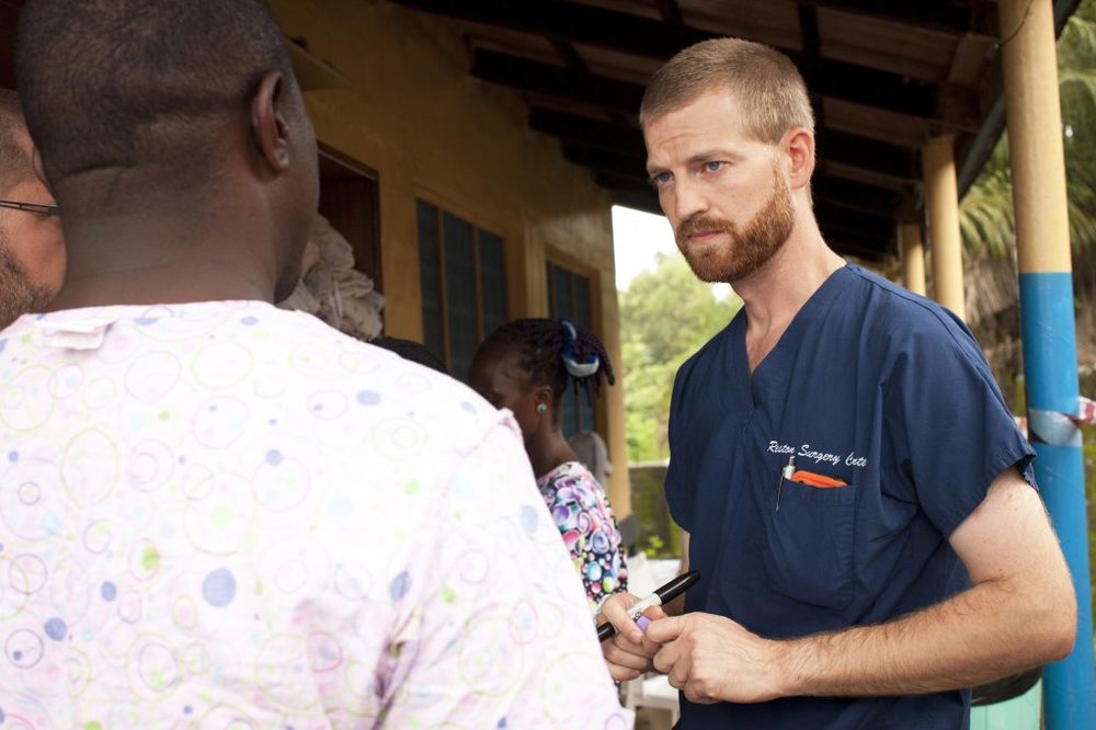 EKSPERIMENT: Tri bolesnika primila krv lekara izlečenog od ebole