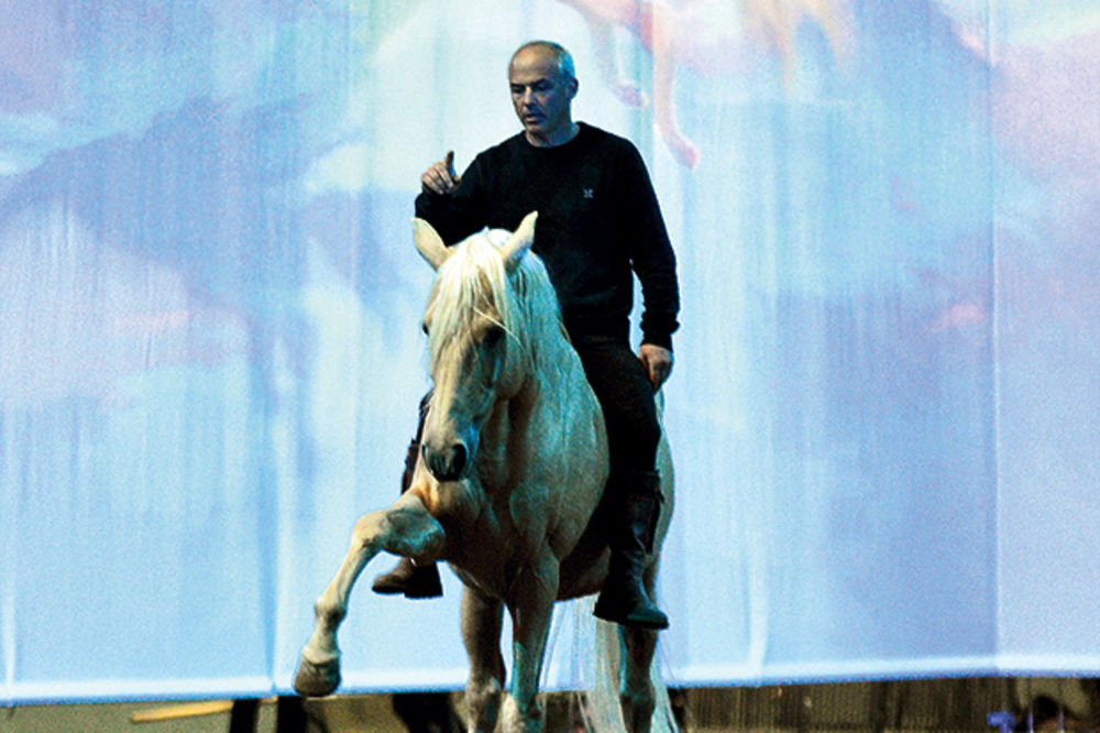 SPEKTAKL: Rasni konji izvode magični šou u Areni!