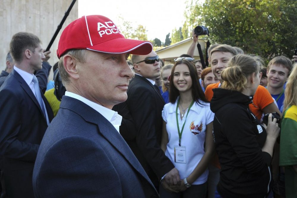 GLASINE IZ NJUJORK POSTA: Vladimir Putin oboleo od raka, leči ga nemački doktor