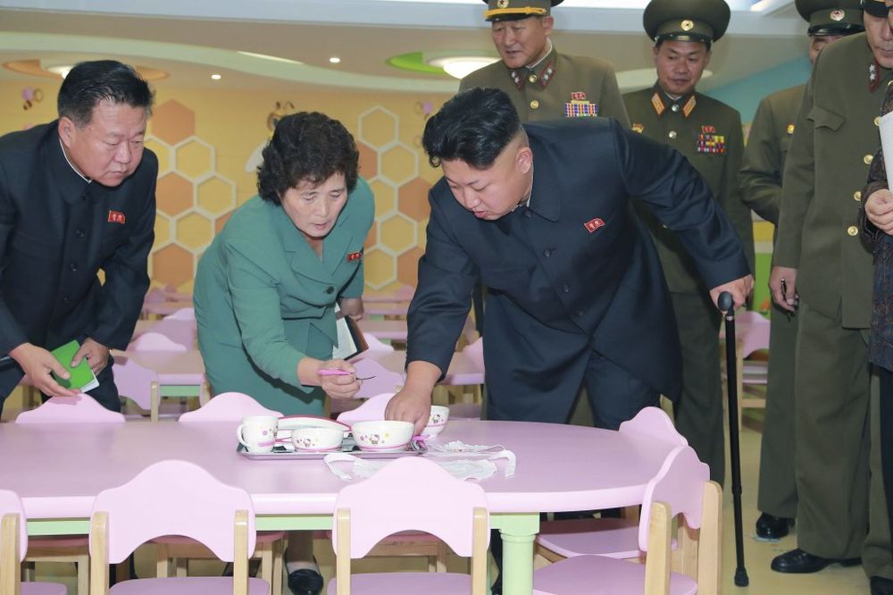 ZATO GA NIJE BILO: Kim Džong-un operisao cistu na nozi!