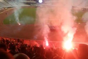 (VIDEO) HEROJI SPLITA: Fudbaleri Hajduka nisu igrali sa Dinamom, pa slavili sa Torcidom