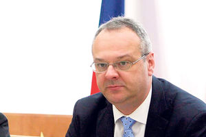 Željko Sertić: Propalo 90 odsto privatizacija