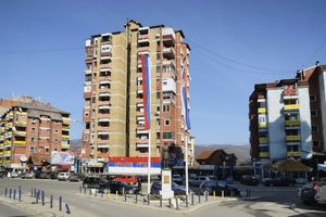 KOSOVSKA MITIROVICA: Izgorele prostorije novog pokreta Srba sa KiM Otadžbina