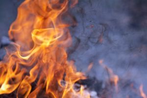 OSTAVIO ZA SOBOM ŽENU I TROJE DECE: Čovek izgoreo u požaru kod Vranja!