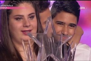 (VIDEO) SUZE I SMEH ZA KRAJ: Marija Serdar (13) je prva Pinkova zvezdica!