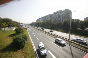 VOZAČI, STRPLJIVO: Očekuje se jači saobraćaj ka Grčkoj i Crnoj Gori