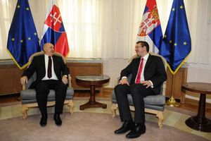OPROŠTAJNA POSETA: Vučić primio slovačkog ambasadora Jana Varšoa