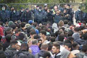 NAVALA 4.000 LJUDI IZ PREŠEVA: Hrvatska noćas na sat vremena propuštala izbeglice