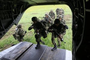 IZMEĐU ISTOKA I ZAPADA: Da li će Vojska Srbije više sarađivati sa Putinovim NATO-m?