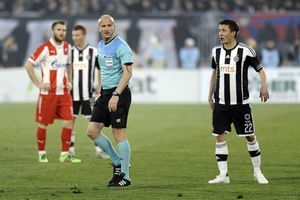 (VIDEO) UEFA UTVRDILA: Partizan drastično oštećen za penal i gol u derbiju protiv Zvezde