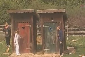 (VIDEO) UHVAĆENA NA DELU: Evo koja farmerka koristi muški toalet