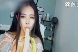 EROTIKA NA KINESKI NAČIN: Zabranili snimke sa jedenjem banana