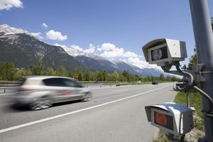 PIJANI BOSANAC NAPRAVIO HAOS U AUSTRIJI: Jurcao auto-putem 228 km/h, policija ga jedva zaustavila