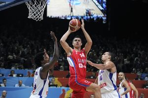 (VIDEO) PRELOMIO: Srpski košarkaški reprezentativac završio karijeru!