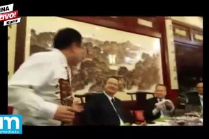 (KURIR TV) IZNENAĐENJE U PEKINGU: Ovako su Kinezi Dačiću na uvce pevali Tamo daleko i Bela ćao