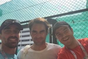 (KURIR TV) EKSKLUZIVNI VIDEO: Zavirili smo na trening Rodžera Federera u Dubaiju