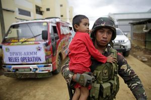 FATALNA GREŠKA: Vojni avion na Filipinima bombardovao svoje ljude, poginulo 11 vojnika