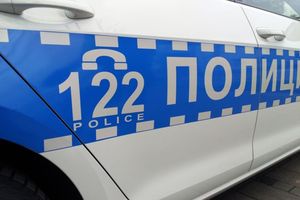 POLICIJA I HITNA POMOĆ NA LICU MESTA: U reci Vrbas u Banjaluci primećeno telo nepoznate osobe, u toku potraga