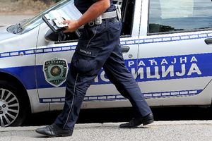 SPREČAVANJE NEPROPISNOG SKRETANJA: Putevi Srbije najavili barijere, saobraćajna policija dežura na Ostružničkoj petlji