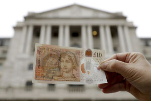 (FOTO) OVO JE NOVIH 10 BRITANSKIH FUNTI: Na plastičnoj novčanici je književnica Džejn Ostin