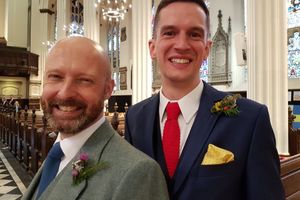 ALISTER I PITER UŠLI U ISTORIJU: U Britaniji održano prvo gej crkveno venčanje