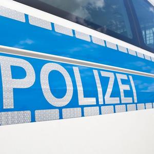 POKUŠAO DA PODMITI SAOBRAĆAJCE SA 50 EVRA: Nemačka policija uhvatila vozača