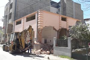 DRAMA U KRAGUJEVCU: Ruše kuću zbog koje se čovek ubio! Zavod za zaštitu spomenika tvrdi da je u pitanju adaptacija